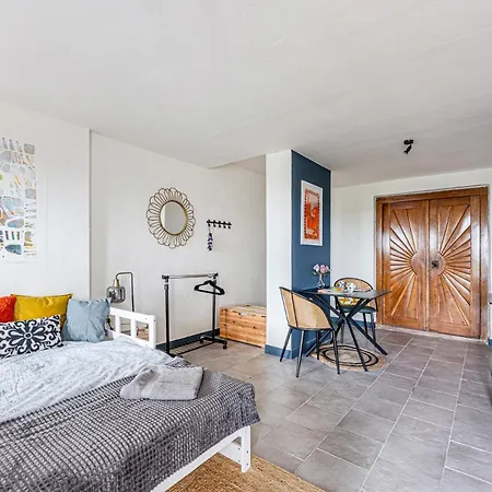 Apartment Infinity