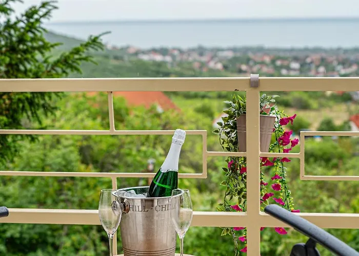 Apartament Infinity Lovas